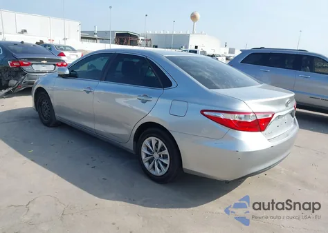 2016 Toyota Camry Le z USA, uszkodzony, nr VIN 4T4BF1FK0GR575127